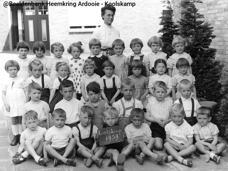 Koolskamp_meisjesschool_1959_01.jpg KK054
