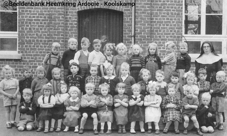 koolskamp-geboortejaar%201947-kleuterklas.jpg KK046