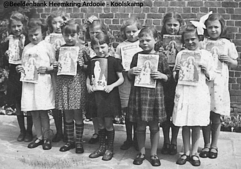 koolskamp-meisjesschool-1940-geboren1933_0.jpg KK084