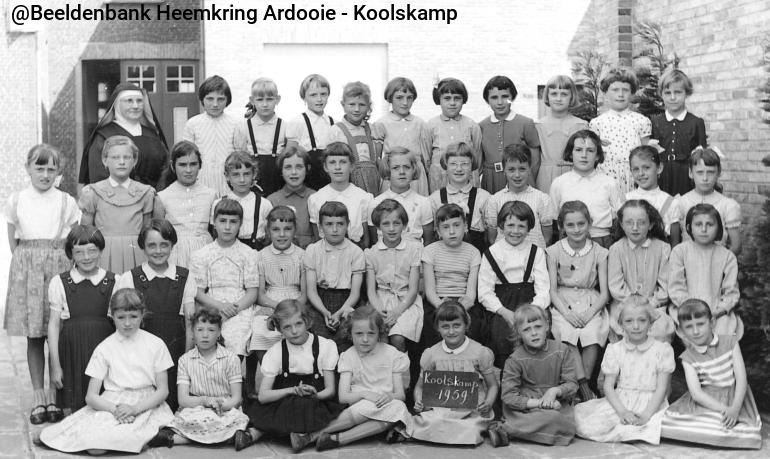 koolskamp-meisjesschool-1959-1_0.jpg KK068