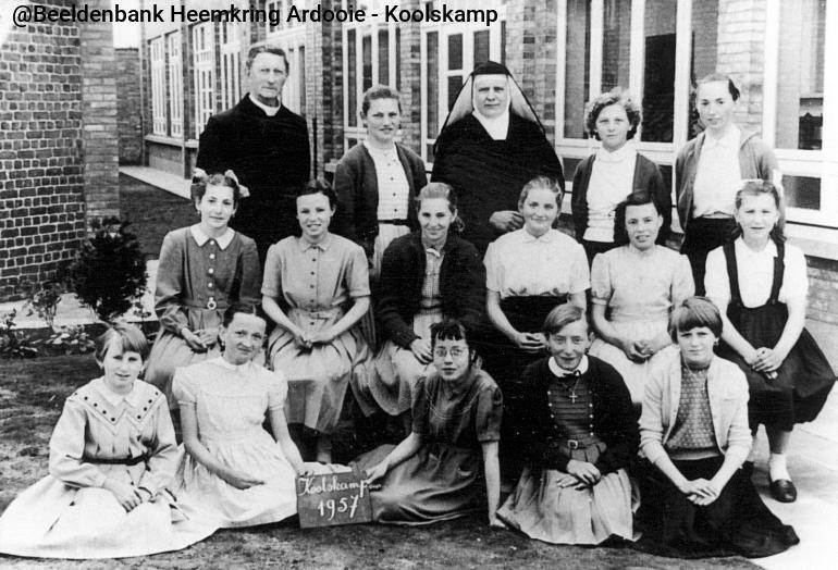 koolskamp1957-meisjes_0.jpg KK060
