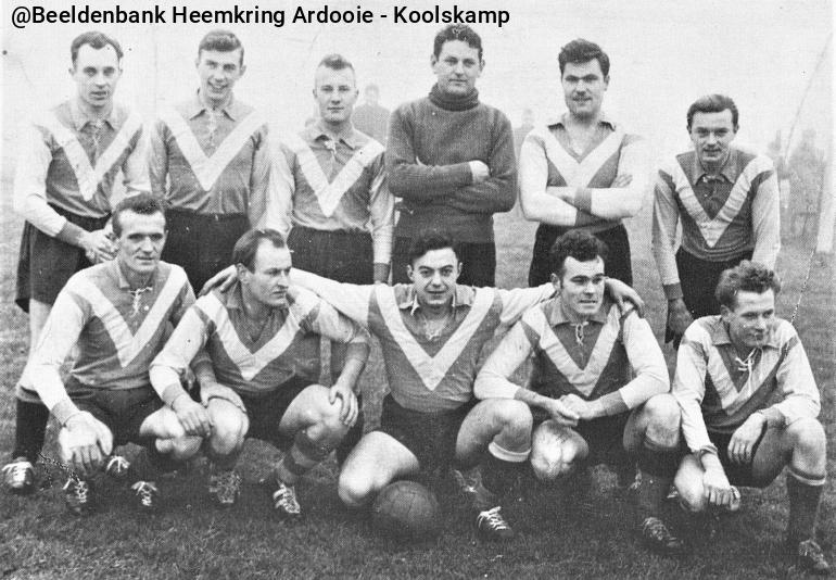 11-AG1048-fanionploeg-1958-1959.jpg 7AC011