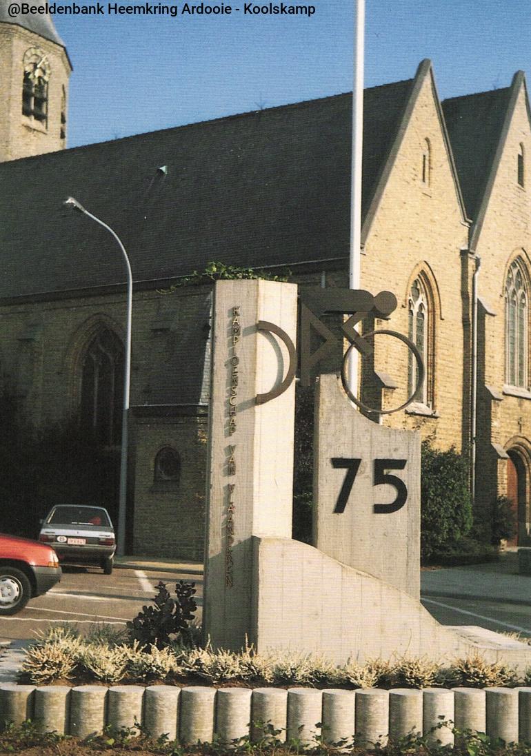 1990-inzegening%20op%2025%20aug%201990.jpg 2KC068