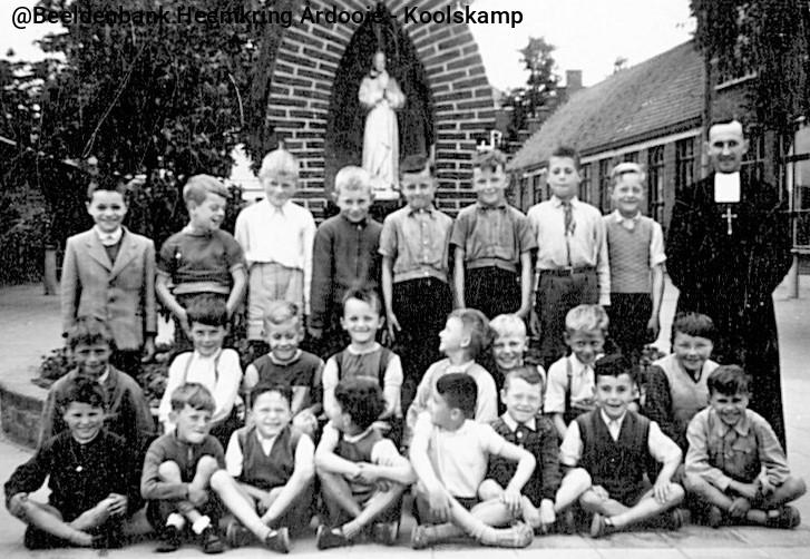 AK177-broederschool-1956-1957-noel%20hollevoet.jpg AK177