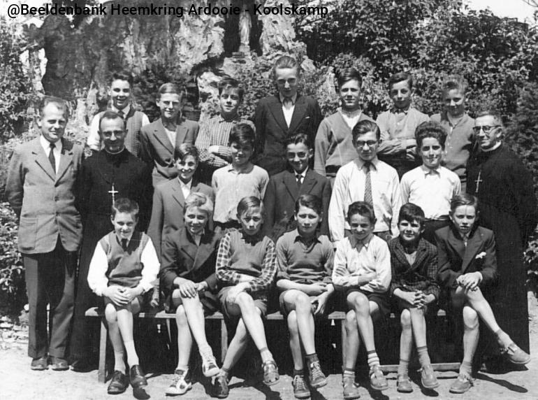 AK211-1958-1959-4de%20graad-7de-8ste%20leerjaar.jpg AK211