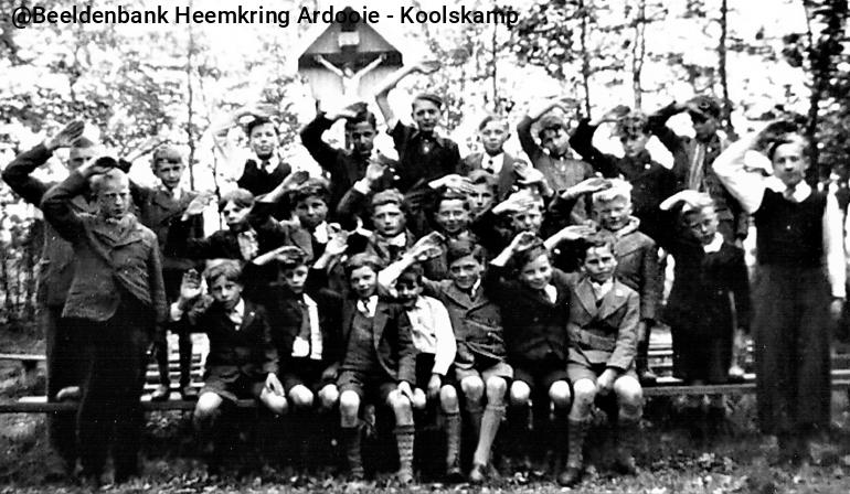 Gemeenteschool-veldkruis-ong1937-1938.jpg AK320