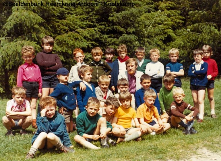 schooljaar1971-1972-1ste%20leerjaar%20met%20marc%20degryse_1.jpg AK010